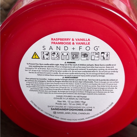 Sand + Fog Raspberry & Vanilla Candle - Red - Picture 5 of 5